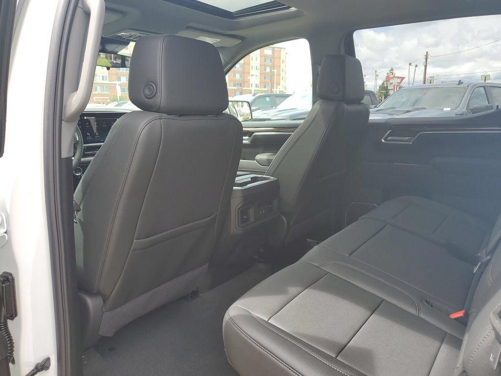 New 2026 Chevrolet Silverado 1500 RST w/ Z71 Off-Road Package AWD/4WD image 16