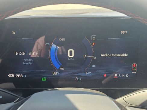 New 2025 Chevrolet Equinox EV RS image 11