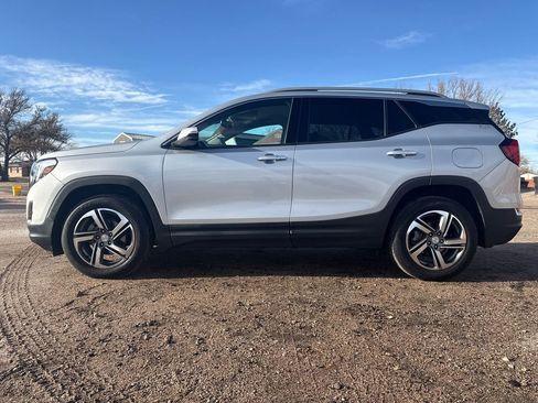 Used 2019 GMC Terrain SLT w/ Preferred Package image 4