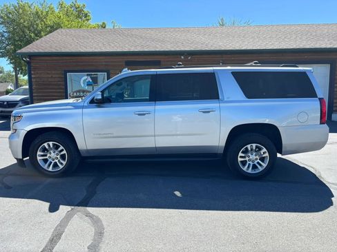 Used 2020 Chevrolet Suburban LT AWD/4WD image 8