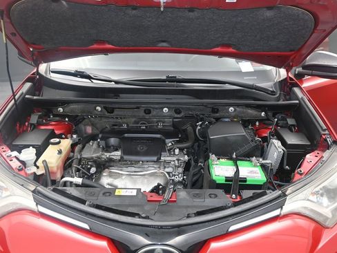 Used 2017 Toyota RAV4 LE image 15