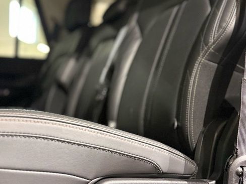 Used 2019 Ford Expedition Platinum image 39