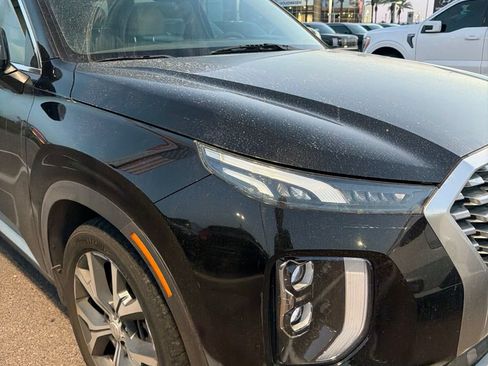 Used 2021 Hyundai Palisade SEL w/ Premium Package AWD/4WD image 3