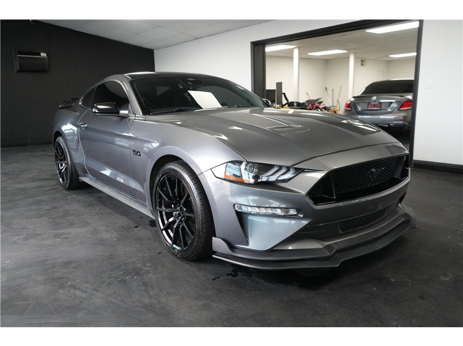 Used 2021 Ford Mustang GT w/ Black Accent Package RWD image 9