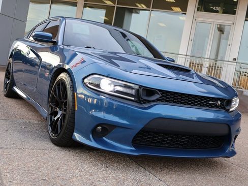 Used 2020 Dodge Charger Scat Pack image 7