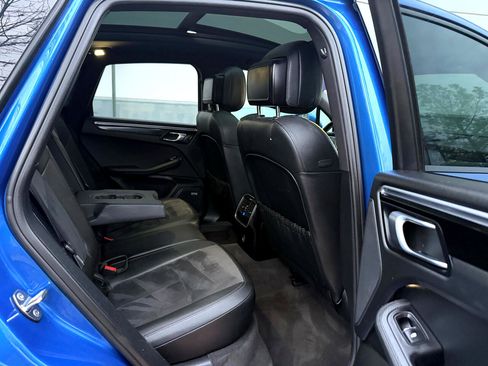 Used 2018 Porsche Macan image 25