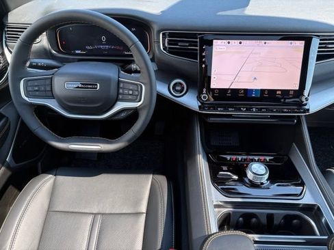 New 2026 Jeep Grand Wagoneer 4WD image 3