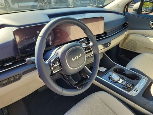 New 2026 Kia Carnival SX FWD image 24