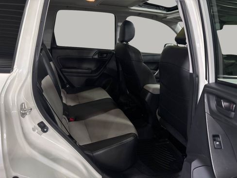 Used 2015 Subaru Forester 2.5i Premium w/ All-Weather Package AWD/4WD image 27