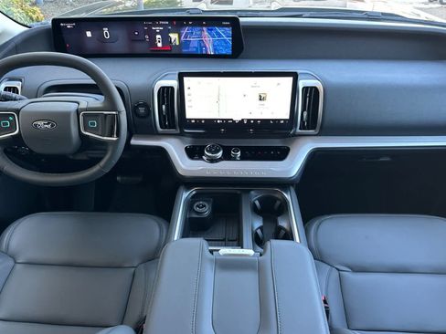 New 2026 Ford Expedition Max Active AWD/4WD image 3