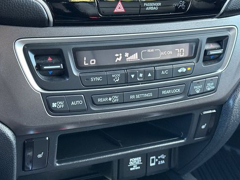 Used 2021 Honda Pilot Special Edition image 19