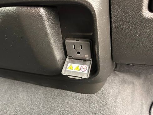 Used 2019 RAM 1500 Laramie image 40