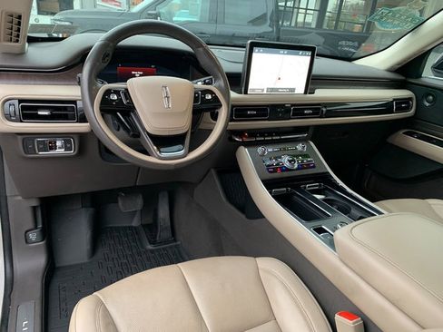 Certified 2022 Lincoln Aviator Reserve w/ Elements Package Plus image 17