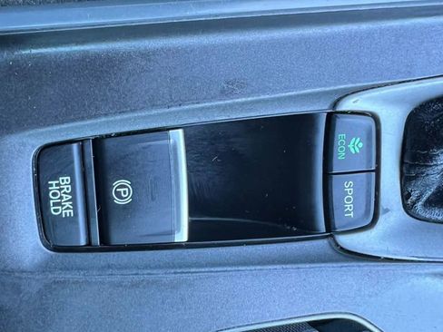 Used 2019 Honda Accord Sport image 25