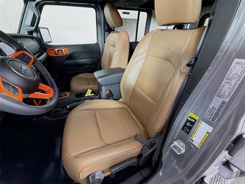 Used 2022 Jeep Wrangler Unlimited Sahara w/ Cold Weather Group image 11