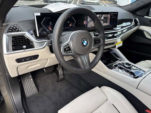 New 2026 BMW X6 xDrive40i w/ Executive Package image 24