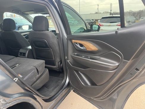 Used 2018 GMC Terrain SLE image 41