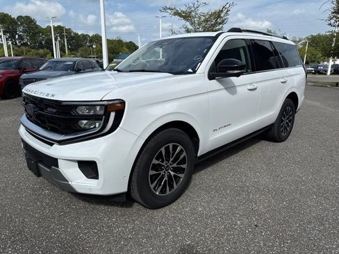 Used 2025 Ford Expedition Platinum AWD/4WD image 15