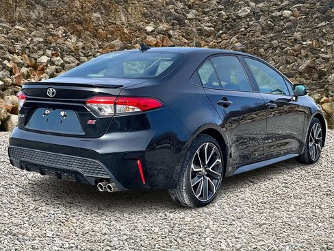 Used 2022 Toyota Corolla SE image 2