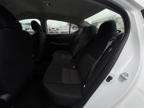 Used 2025 Nissan Sentra SV FWD image 25