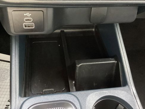 Used 2025 Ford Maverick XL w/ Equipment Group 102A image 32