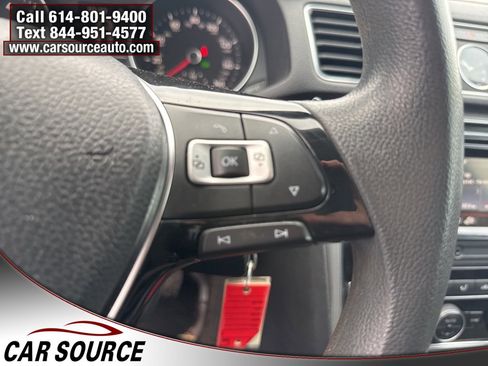 Used 2017 Volkswagen Passat 1.8T S image 25