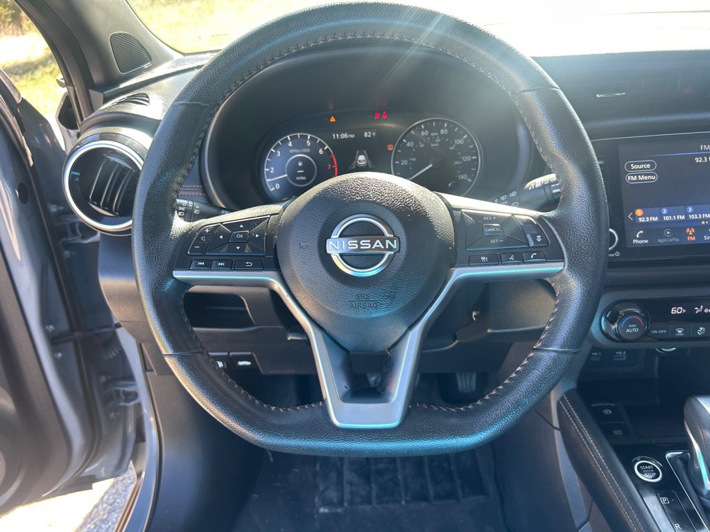 Used 2023 Nissan Kicks SR FWD image 9