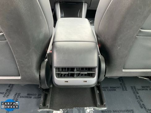 Used 2018 Tesla Model 3 Long Range image 33