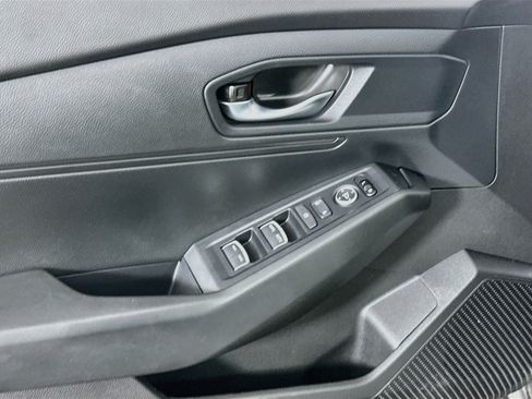 Used 2025 Honda Accord LX image 15