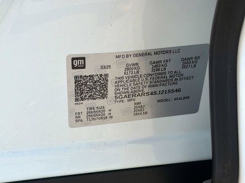 Used 2025 Buick Enclave Preferred FWD image 42