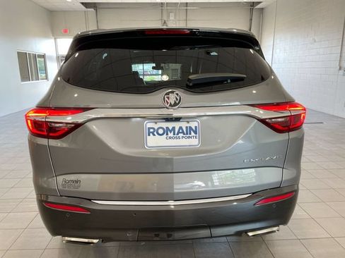 Used 2019 Buick Enclave Avenir w/ Avenir Technology Package FWD image 4