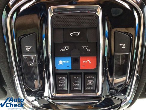 Used 2023 Jeep Grand Cherokee Summit w/ Advanced Protech Group IV image 29