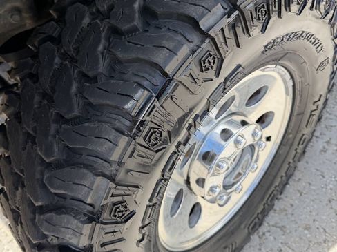 Used 2005 Ford F250 XLT AWD/4WD image 12