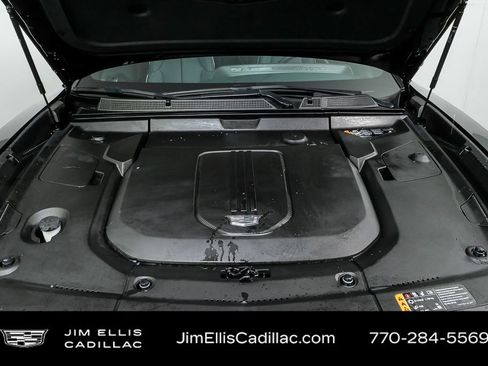 Certified 2024 Cadillac Lyriq Luxury w/ Nappa Leather Package image 37