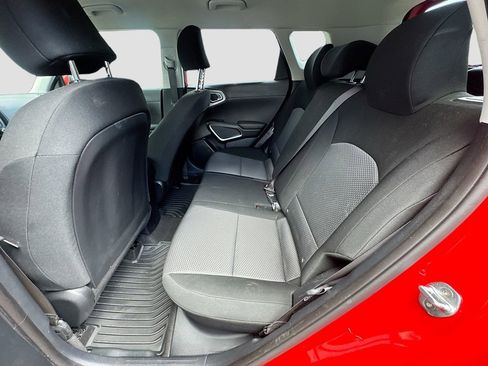 Used 2021 Kia Soul LX FWD image 19
