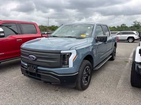 Used 2023 Ford F150 Lightning Pro w/ Tow Technology Package AWD/4WD image 5