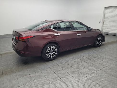 Used 2024 Nissan Altima 2.5 SV image 10