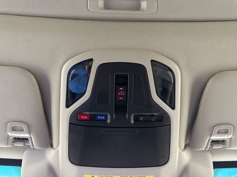 Used 2021 Subaru Outback Premium image 21