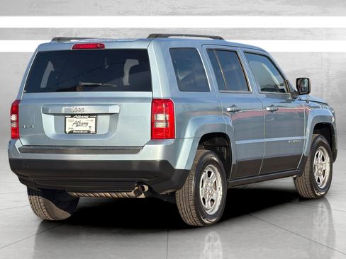 Used 2014 Jeep Patriot Sport image 5