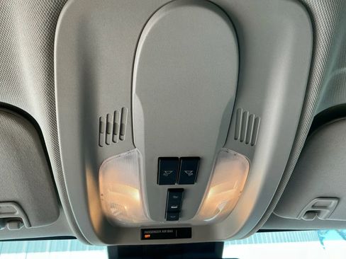 Used 2017 GMC Terrain SLE image 32