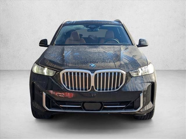 Used 2026 BMW X5 xDrive50e w/ Premium Package AWD/4WD image 4