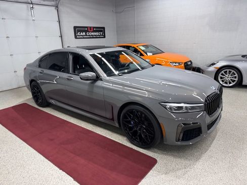 Used 2020 BMW 750i xDrive w/ Luxury Rear Seating Package AWD/4WD image 10