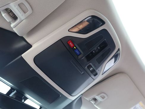 Used 2024 Subaru Outback Limited image 16