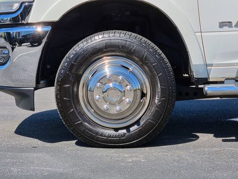 Used 2021 RAM 3500 Laramie AWD/4WD image 10