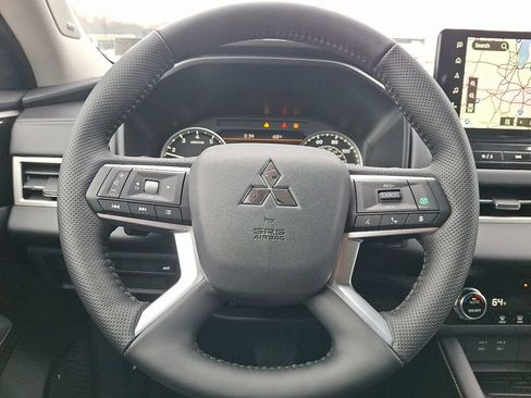 New 2026 Mitsubishi Outlander SE AWD/4WD image 10