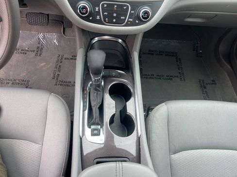 Used 2025 Chevrolet Malibu LT FWD image 13