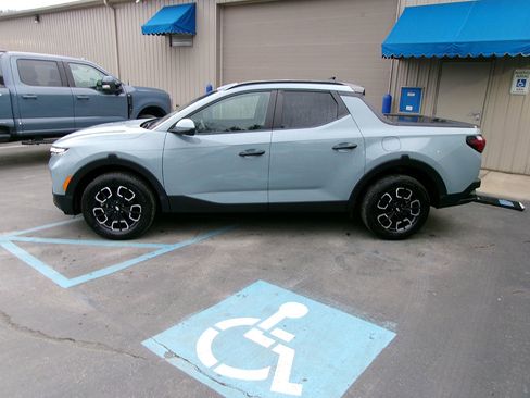 Used 2023 Hyundai Santa Cruz SEL w/ Activity Package image 3