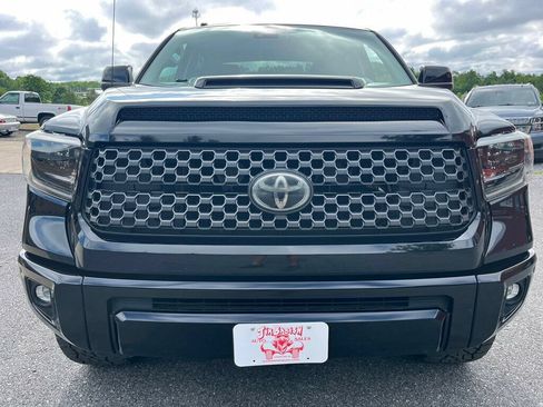 Used 2019 Toyota Tundra SR5 AWD/4WD image 8
