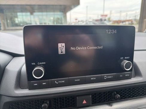 Used 2024 Honda CR-V LX image 16