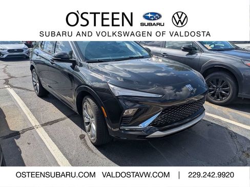 Used 2025 Buick Envista Avenir FWD image 1